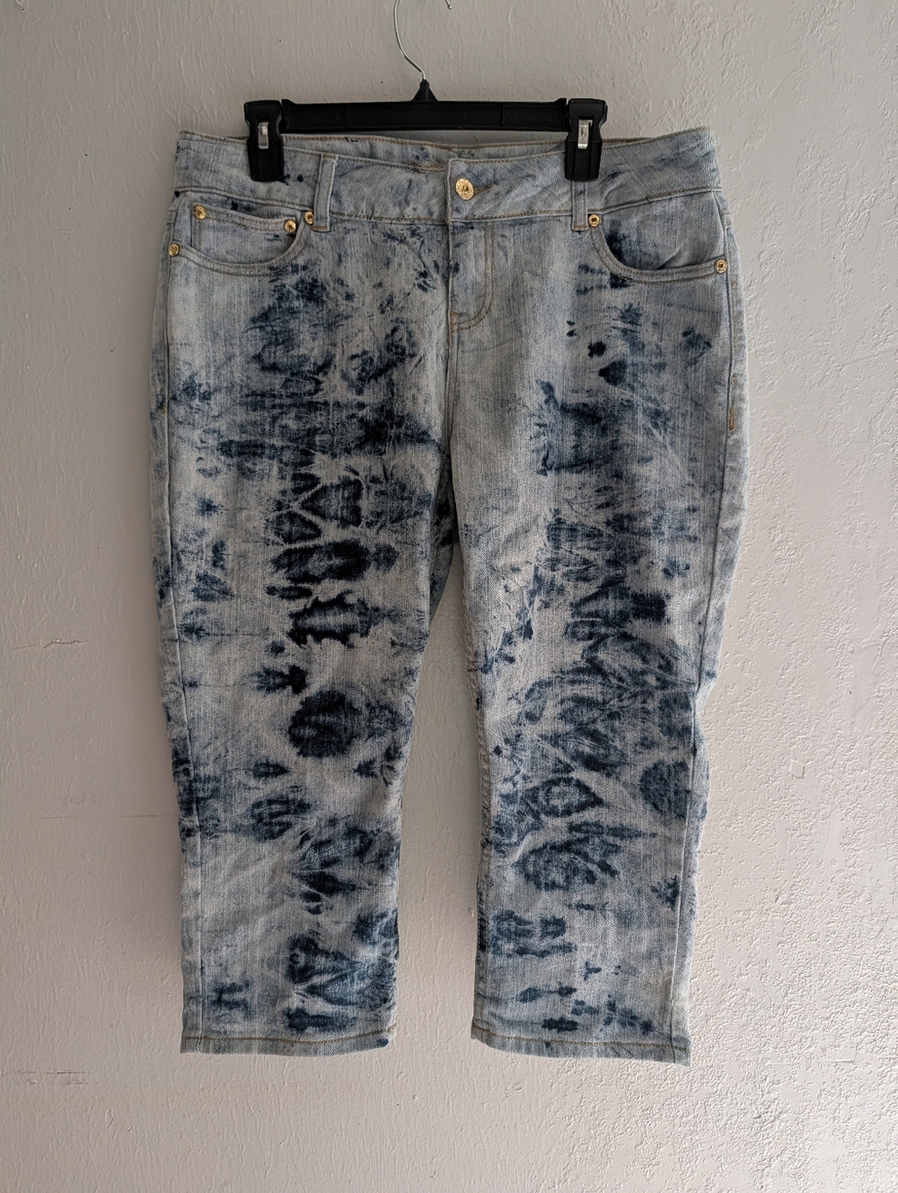 COOGI Blue Tie-Dye Capri Jeans